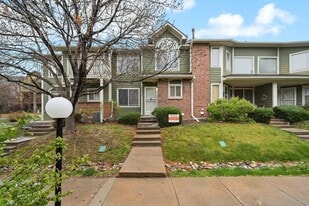 2434 W 82nd Pl in Westminster, CO - Building Photo