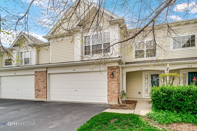 914 Waterford Ln in Elk Grove Village, IL - Building Photo - Building Photo