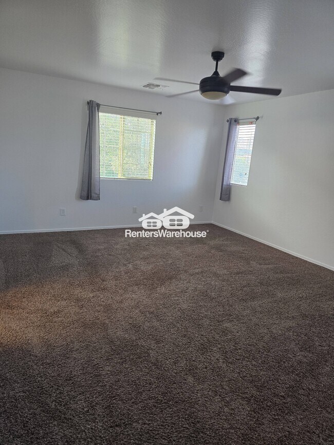 5545 W Buckskin Trail in Phoenix, AZ - Building Photo - Building Photo