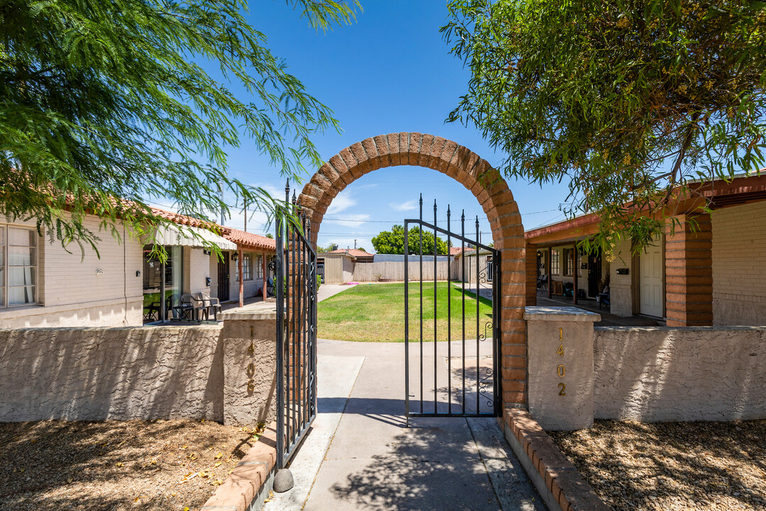 1402 & 1406 Whitton in Phoenix, AZ - Building Photo