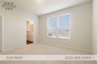 10243 Band Wagon in Converse, TX - Building Photo - Building Photo