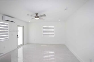 11001 SW 220th St in Miami, FL - Building Photo - Building Photo