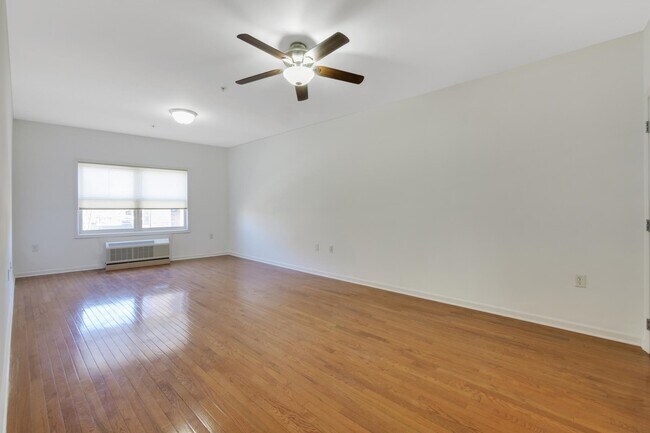 9252 John F. Kennedy Blvd in North Bergen, NJ - Building Photo - Building Photo