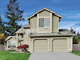6304 88th Street Ct E in Puyallup, WA - Building Photo