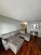 2609 Ala Wai Blvd in Honolulu, HI - Building Photo - Building Photo