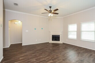 251 Oxford Dr in Fate, TX - Building Photo - Building Photo