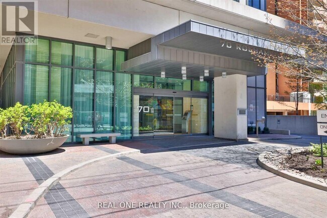 property at 70-2470 Roehampton Ave