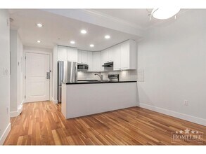 15350-1516A 16A Ave in Surrey, BC - Building Photo - Building Photo