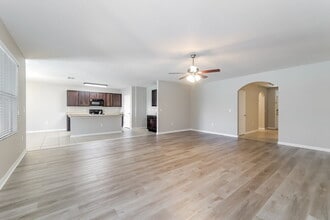 5751 Marsh Landing Dr in Winter Haven, FL - Building Photo - Building Photo