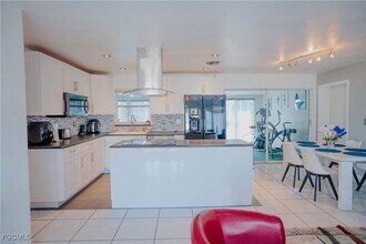 1414 SE 43rd Terrace in Cape Coral, FL - Building Photo - Building Photo