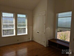 2220 Silverado Trail N in St Helena, CA - Building Photo - Building Photo