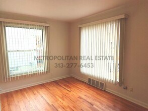 1409 Royal Ave in Royal Oak, MI - Building Photo - Building Photo