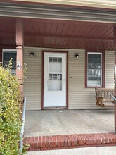 958 Main St in Newfoundland, PA - Building Photo - Building Photo