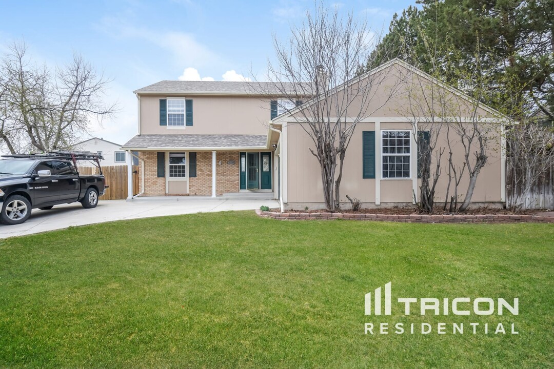 10560 W 104th Pl in Westminster, CO - Foto de edificio