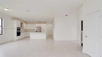 20930 SW 96th Ct in Cutler Bay, FL - Building Photo - Building Photo