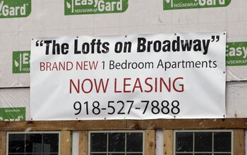 The Lofts on Broadway in Skiatook, OK - Building Photo - Building Photo