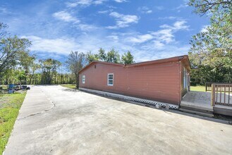 2510 Delaware Ave in League City, TX - Foto de edificio - Building Photo