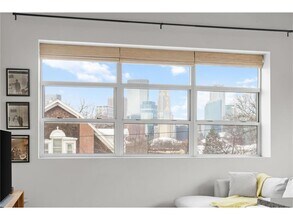 111 E Franklin Ave in Minneapolis, MN - Building Photo - Building Photo