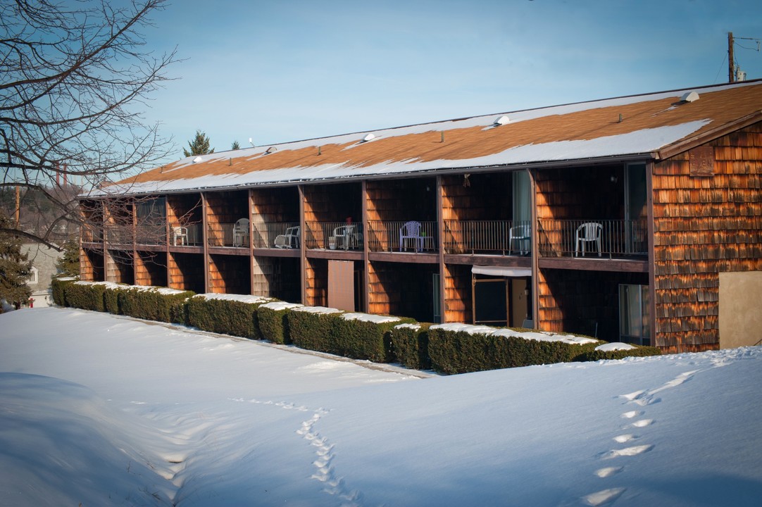 Hudson Heights Studio Apartments in Ithaca, NY - Foto de edificio