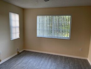 7856 Sonoma Springs Cir in Greenacres, FL - Building Photo - Building Photo