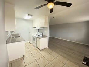 Capri Apartments Near Antioch Marina in Antioch, CA - Building Photo - Interior Photo