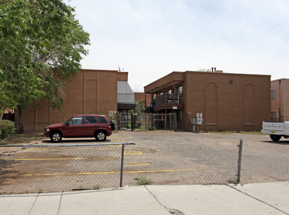 138 Rhode Island St SE in Albuquerque, NM - Building Photo