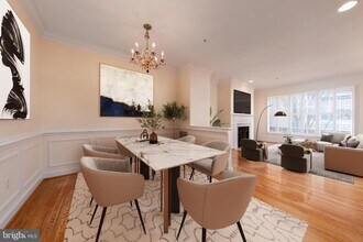 1308 McLean Crest Ct in McLean, VA - Building Photo - Building Photo