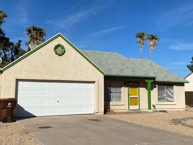 property at 6932 W Paradise Dr