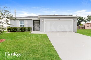 122 SW Sea Lion Rd, Unit 01-G103 in Port St. Lucie, FL - Building Photo