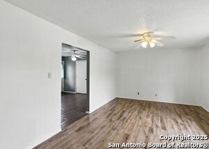 600 N Cunningham St in Marion, TX - Building Photo - Building Photo