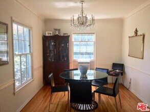 350 S La Jolla Ave in Los Angeles, CA - Building Photo - Building Photo