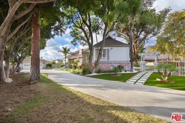 915 Edie Dr in Duarte, CA - Building Photo - Building Photo