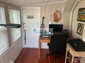 26 Rand St, Unit 2 in Malden, MA - Foto de edificio - Building Photo