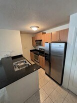 1740 Palm Cove Blvd, Unit verano in Delray Beach, FL - Building Photo