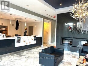 5 Mariner Terrace in Toronto, ON - Building Photo - Building Photo