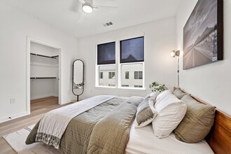 The Sylvan in the Woodlands in The Woodlands, TX - Foto de edificio - Building Photo