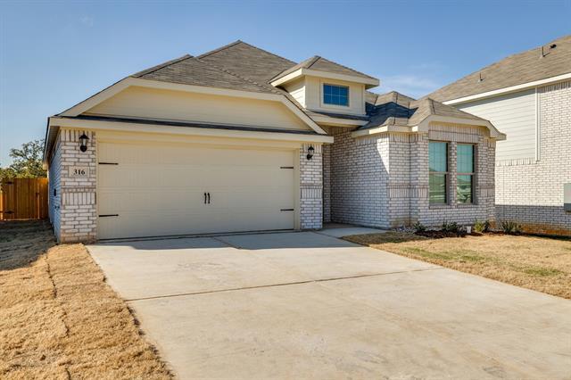 316 Lowery Oaks Trl in Fort Worth, TX - Building Photo - Building Photo