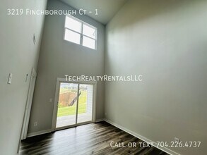 3219 Finchborough Ct in Charlotte, NC - Building Photo - Building Photo