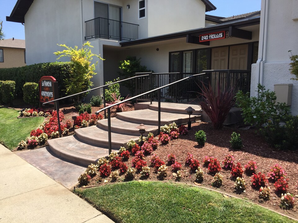 Campbell Square Apartments in Campbell, CA - Foto de edificio