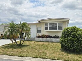 112 50th Ave Terrace W in Bradenton, FL - Building Photo