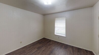 1518-1520 N Carroll Blvd in Denton, TX - Building Photo - Building Photo