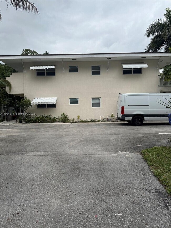 1502 Arthur St in Hollywood, FL - Building Photo - Building Photo