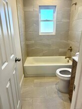 31 Perry Ln in Wheatley Heights, NY - Building Photo - Building Photo