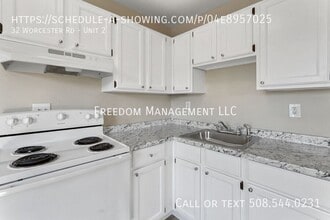 32 Worcester Rd in Charlton, MA - Building Photo - Building Photo
