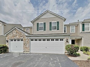 2411 Oak Tree Ln in Plainfield, IL - Building Photo - Building Photo
