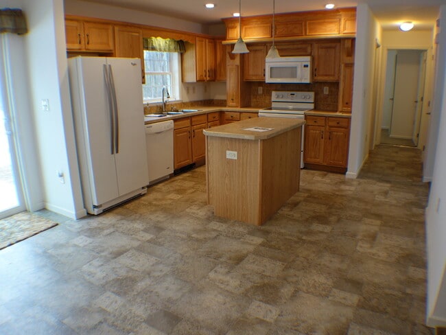 property at 46 York Woods Rd