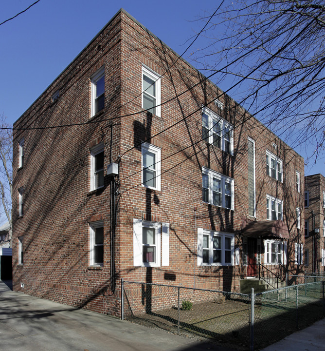 35-51 Thackeray St in Providence, RI - Foto de edificio