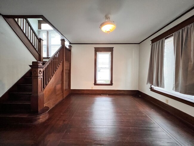 66 W Perry St in Tiffin, OH - Building Photo - Building Photo