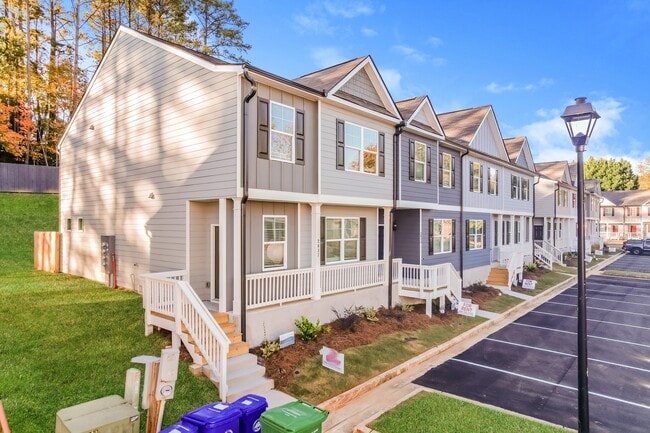 property at 2833 Saratoga Lake View