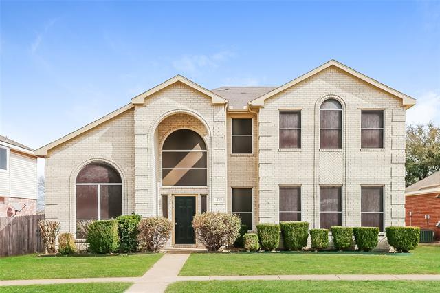 219 N Waterford Oaks Dr in Cedar Hill, TX - Foto de edificio